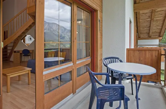 莱斯奈特赫拉酒店 * 洛伊克巴德